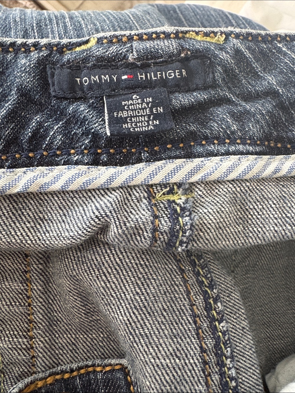 Tommy Hilfiger Women's Medium Blue Flare Jeans - Picture 14 of 17
